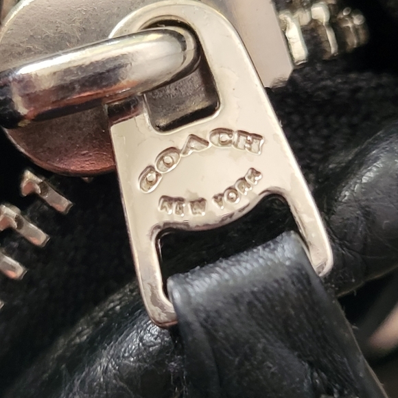 Coach File Crossbody in Signature Jacquard - Picture 10 of 10